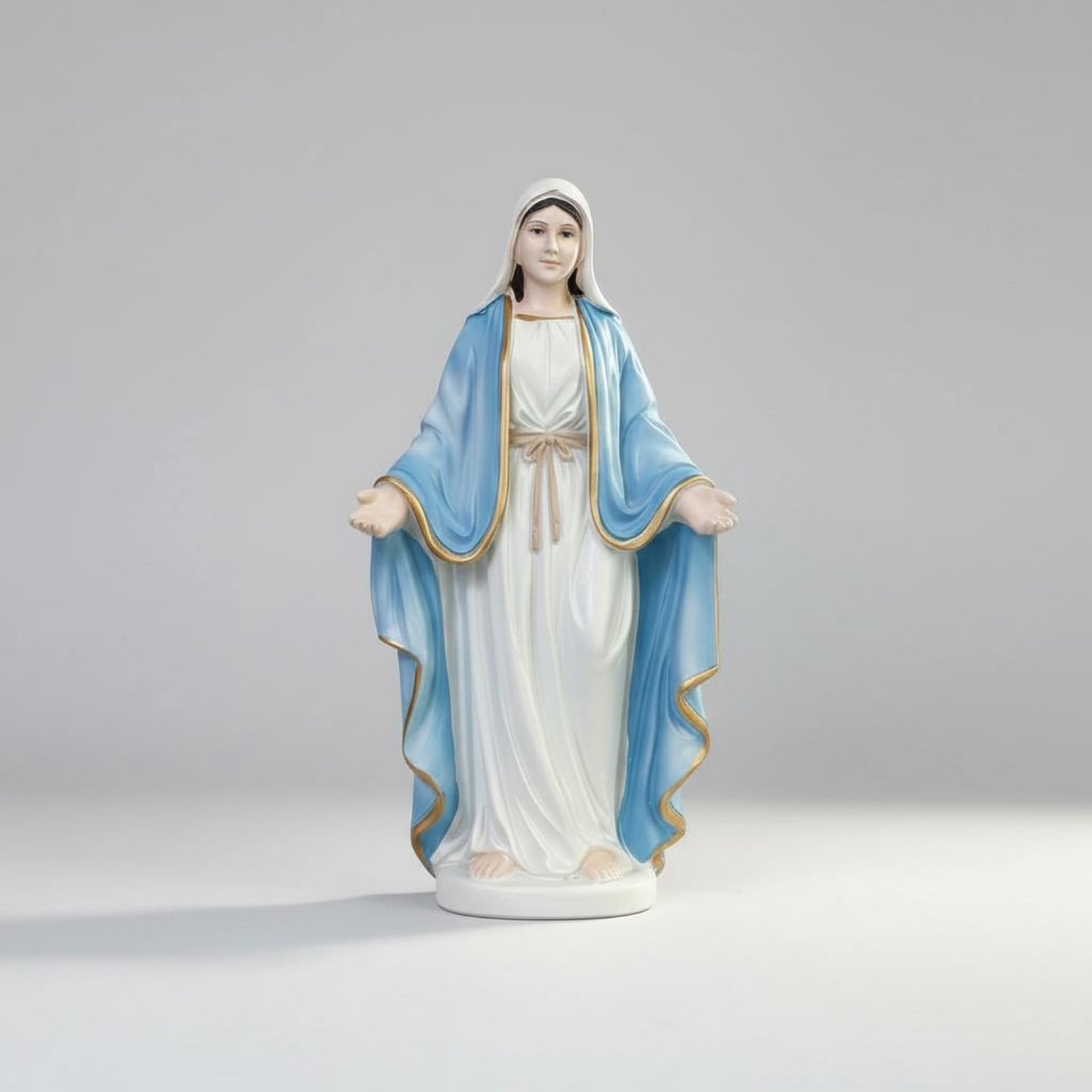 Weibliche Harz-Statue Sondered – Resin Art And Design Bewertung und Preis
